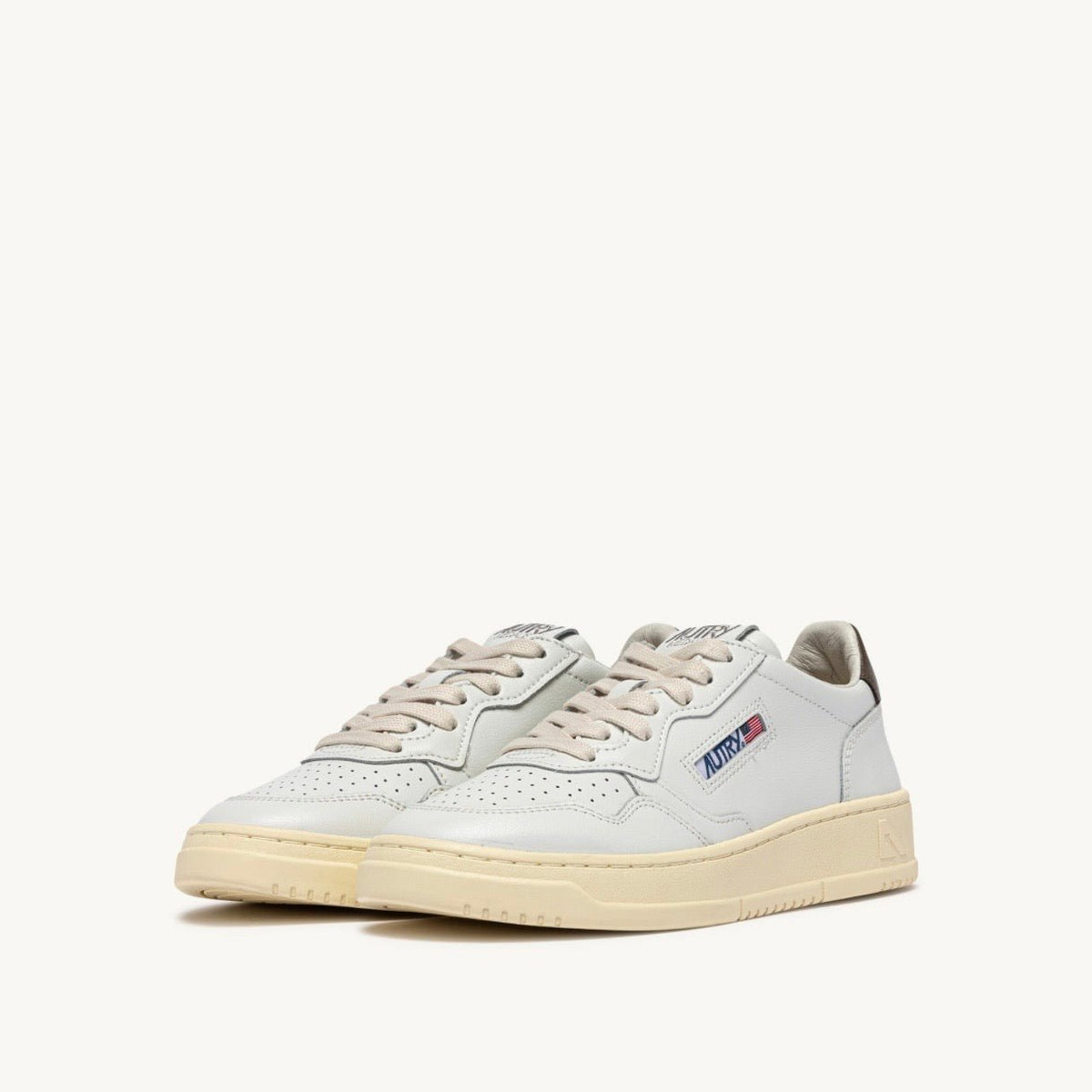 Autry Medalist Low Sneakers Leather White / Chocolate - Steranko Clothing Manchester
