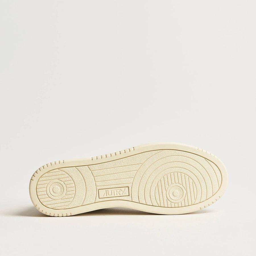 Autry Medalist Low Sneakers Leather White / White - Steranko Clothing Manchester