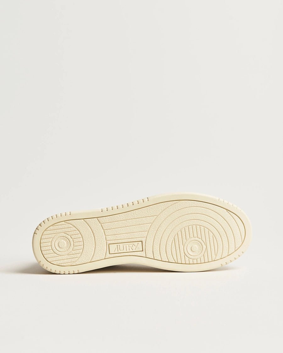 Autry Medalist Low Sneakers Leather White / White - Steranko Clothing Manchester
