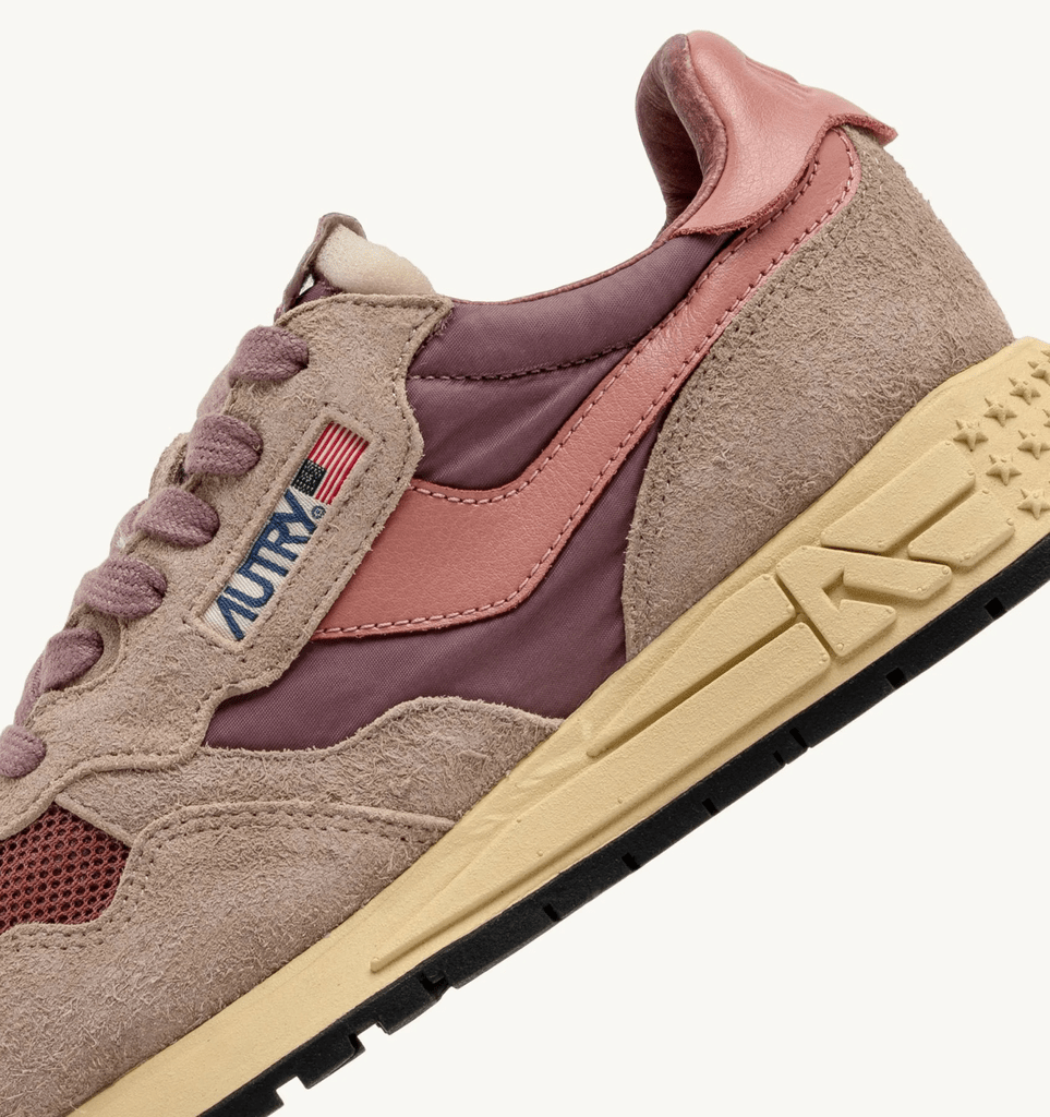 Autry Reelwind Low Sneakers Rose / Desert Sand - Steranko Clothing Manchester