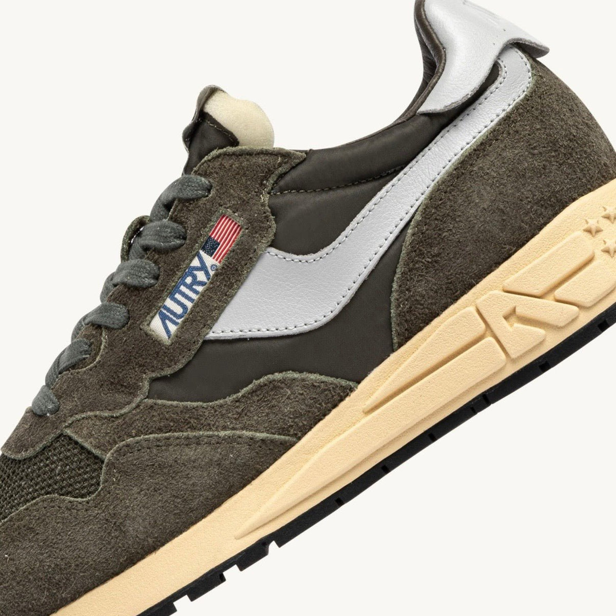 Autry Reelwind Low Sneakers Suede Olive Night / Harbour Mist - Steranko Clothing Manchester