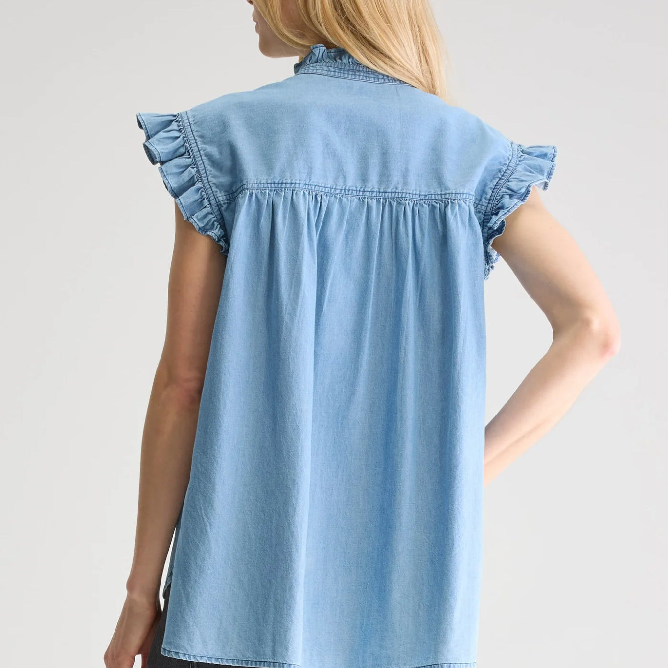 Bellerose Coyote Sleeveless Blouse Chambray - Steranko Clothing Manchester