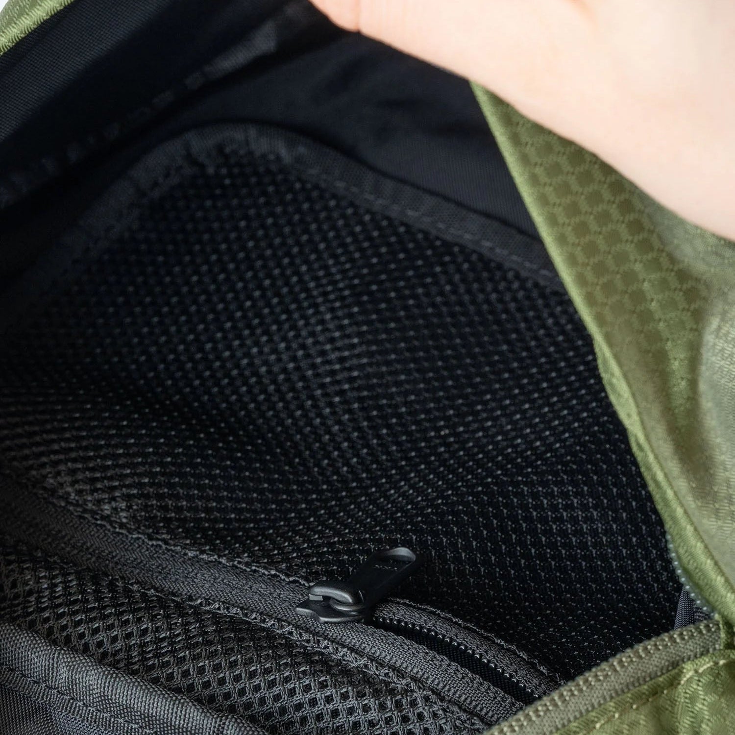 Gramicci Field Sacoche Olive - Steranko Clothing Manchester