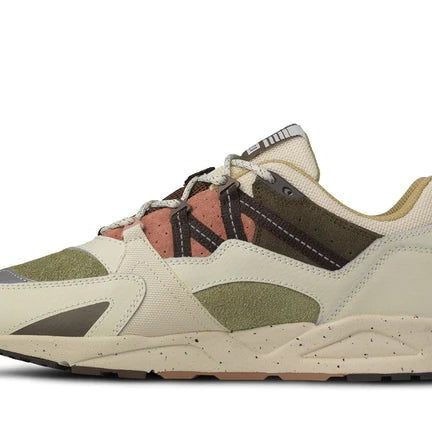 Karhu Fusion 2.0 Lily White / Mole - Steranko Clothing Manchester