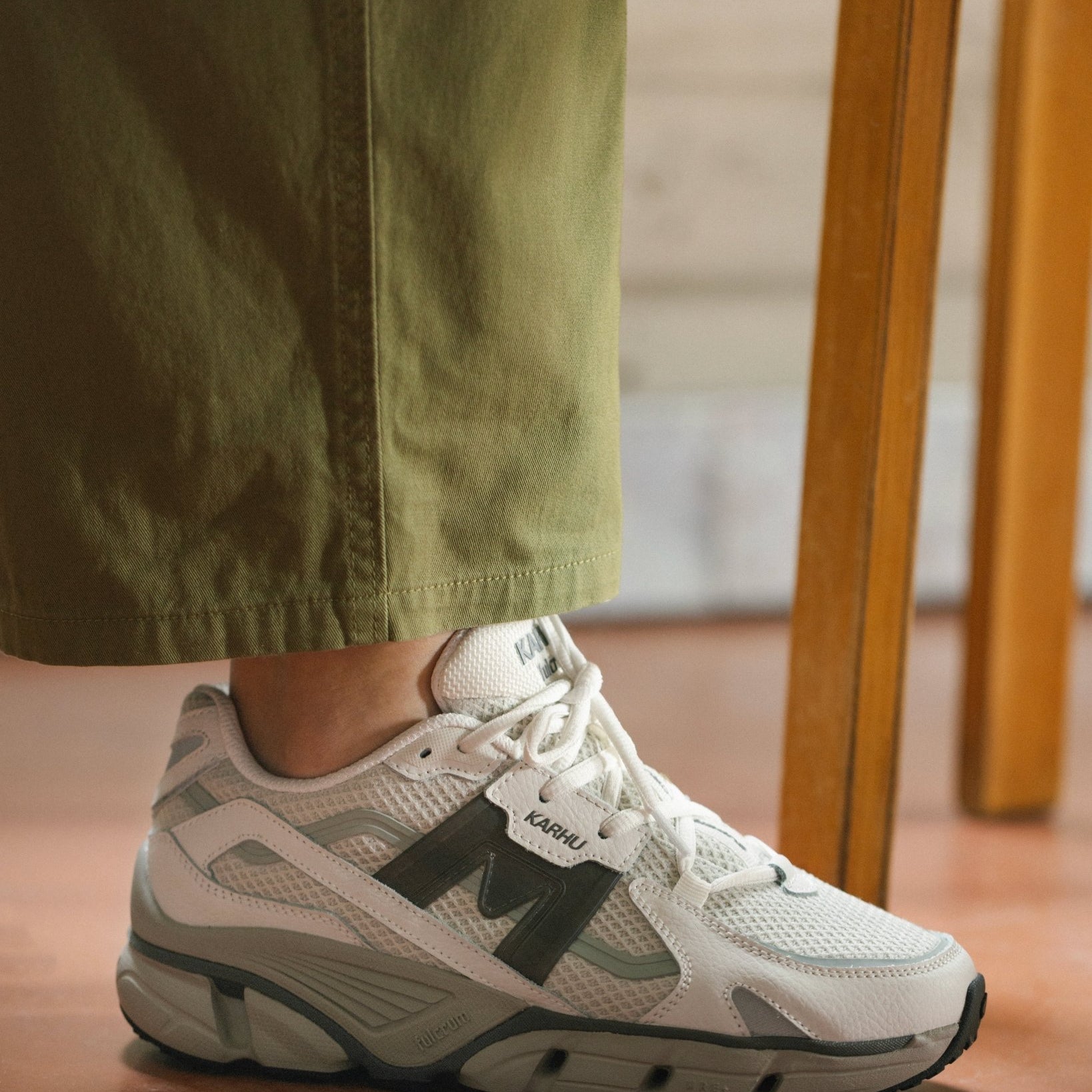Karhu Super Fulcrum Blanc De Blanc / Dark Gull Grey - Steranko Clothing Manchester