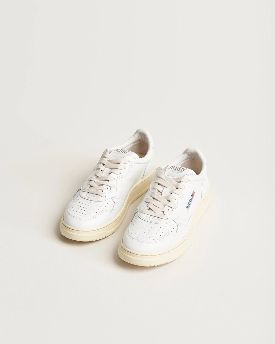 Autry Medalist Low Sneakers Leather White / White - Steranko Clothing Manchester