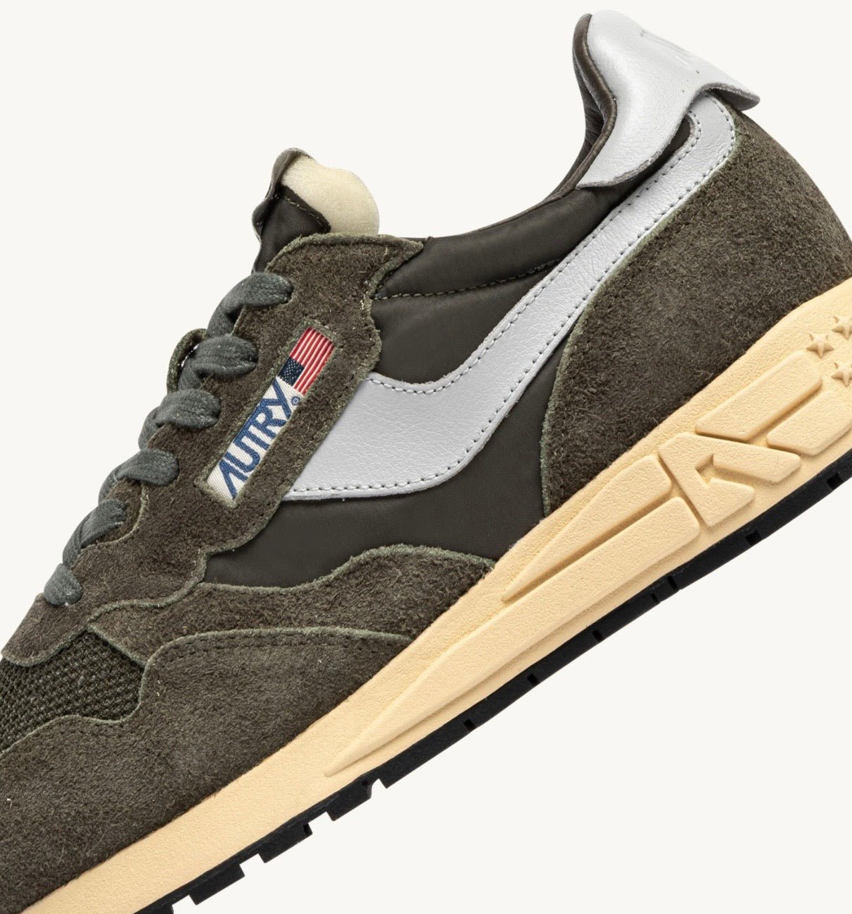 Autry Reelwind Low Sneakers Suede Olive Night / Harbour Mist - Steranko Clothing Manchester
