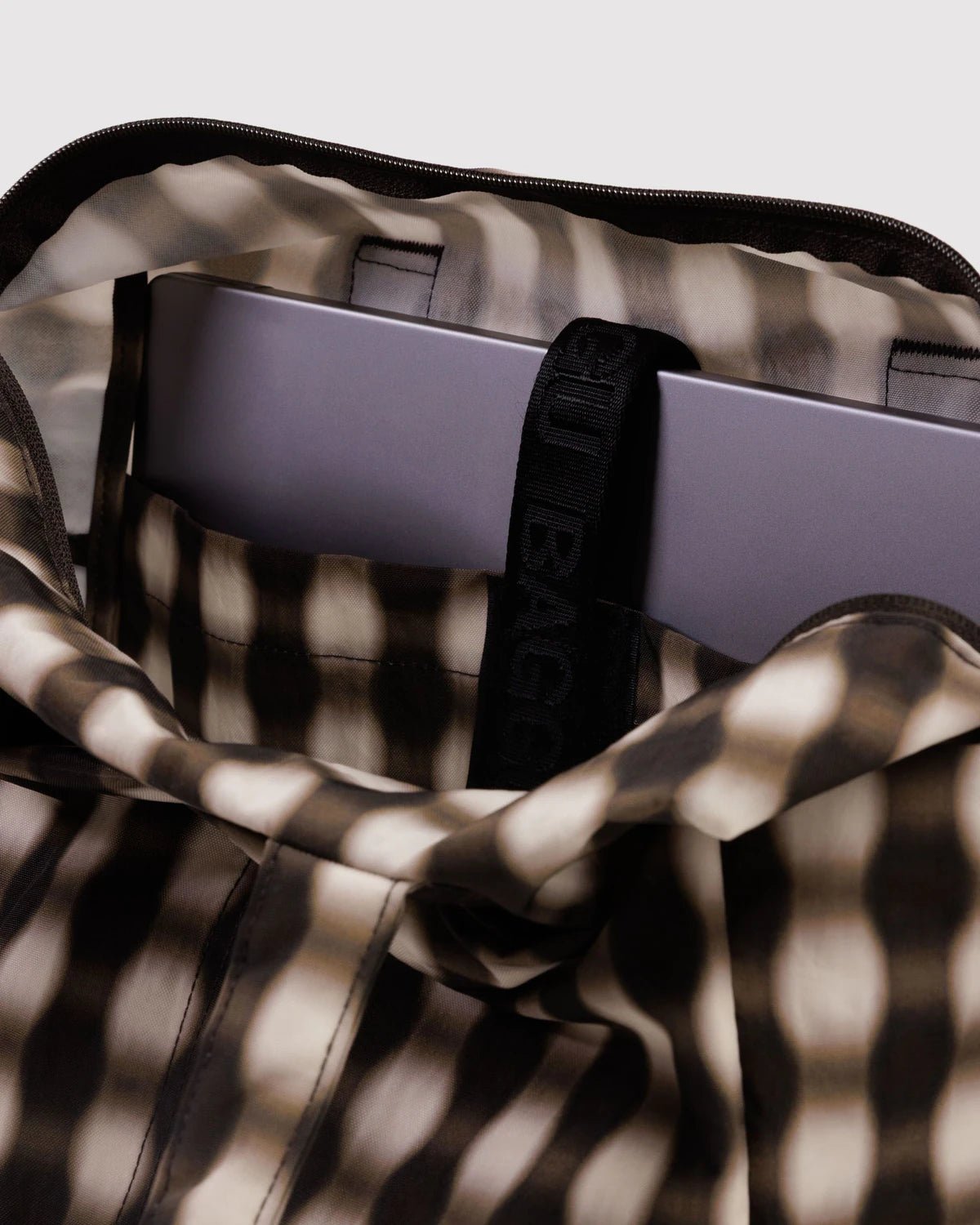 Baggu Everyday Cloud Bag Blurred Gingham Brown - Steranko Clothing Manchester