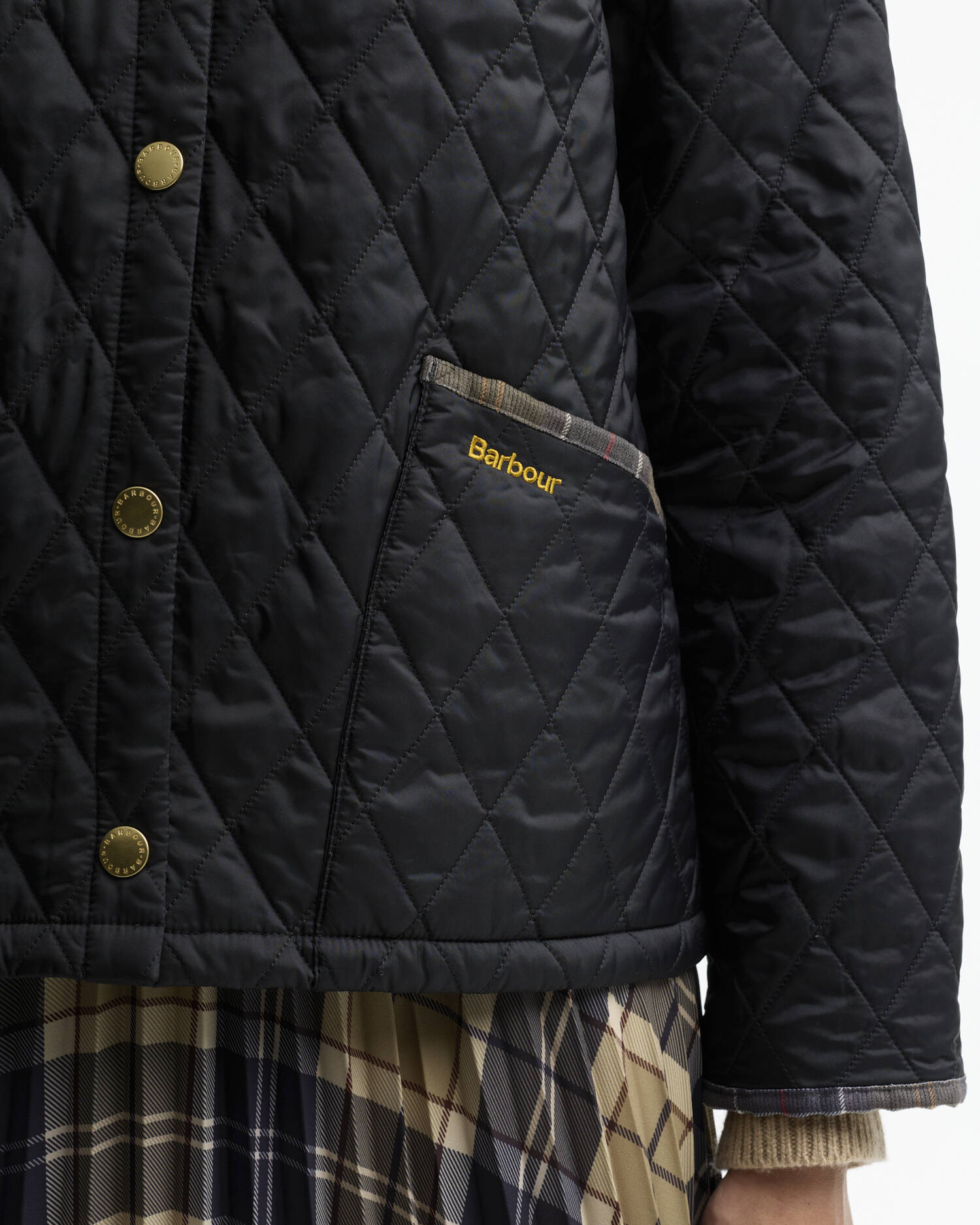 Barbour Icons Tartan Collar Cropped Liddesdale Quilted Jacket Black / Classic - Steranko Clothing Manchester
