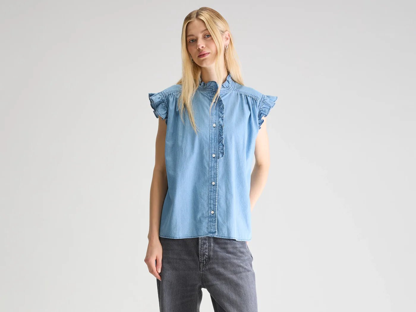 Bellerose Coyote Sleeveless Blouse Chambray - Steranko Clothing Manchester