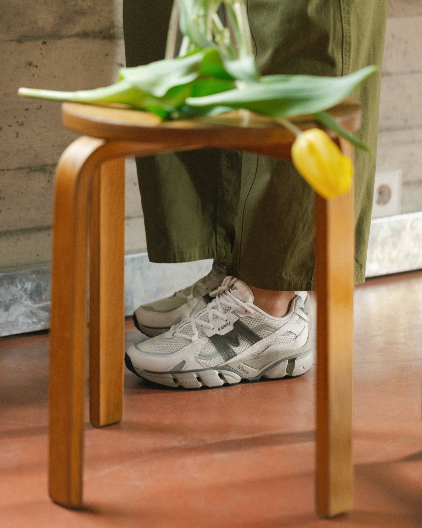 Karhu Super Fulcrum Blanc De Blanc / Dark Gull Grey - Steranko Clothing Manchester