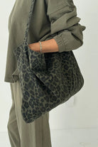 Leopard Happy Carry Bag - Le Bon Shoppe