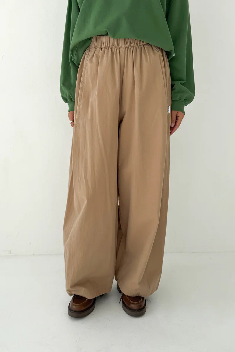 Le Bon Shoppe Parachute Pants Khaki - Steranko Clothing Manchester